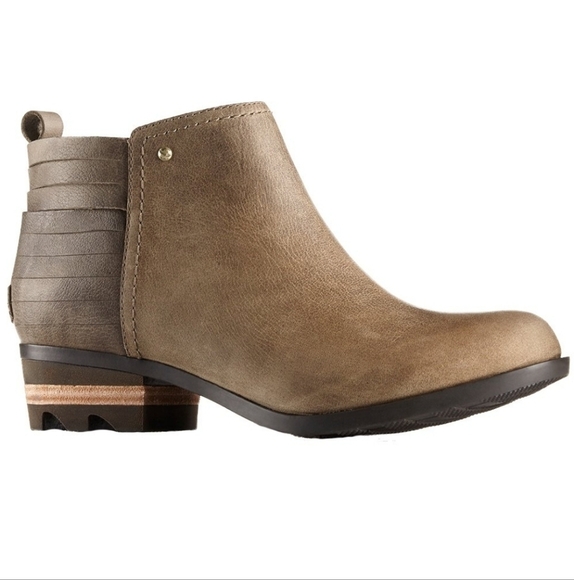 Sorel Lolla Booties Size Womens 7.5 Tan Brown Low Heel - Picture 1 of 12